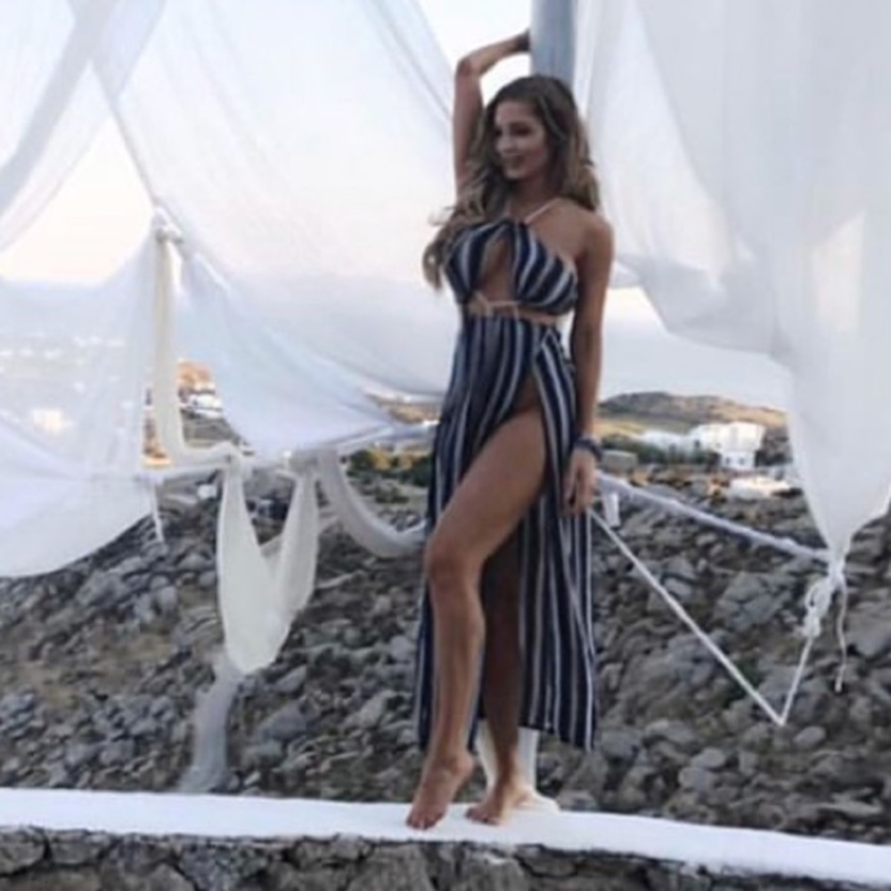 Dress - Picture 2 of 3